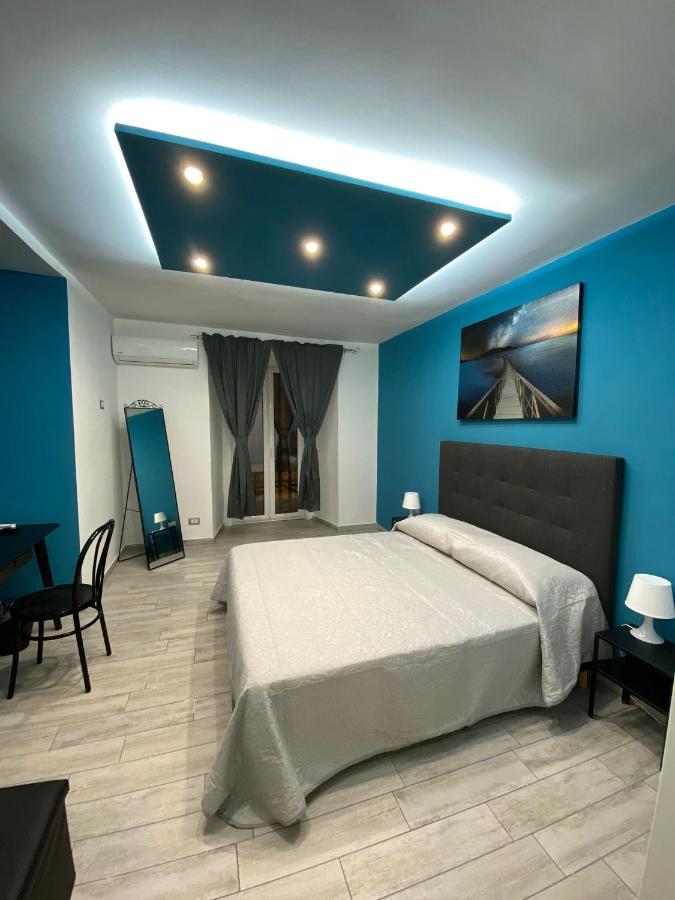Casa Vacanze Figurelle Napoli Bagian luar foto